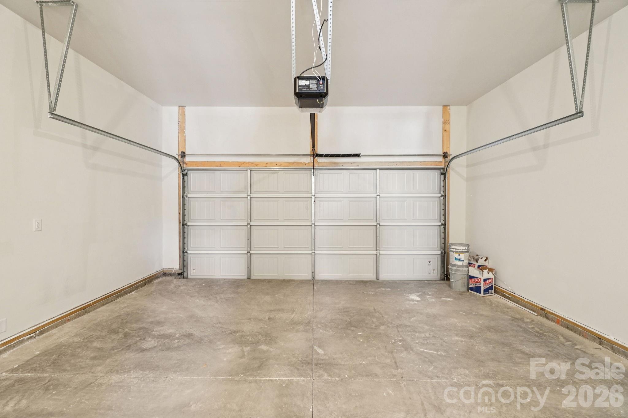 576 Country Oak Drive Asheville NC 28804