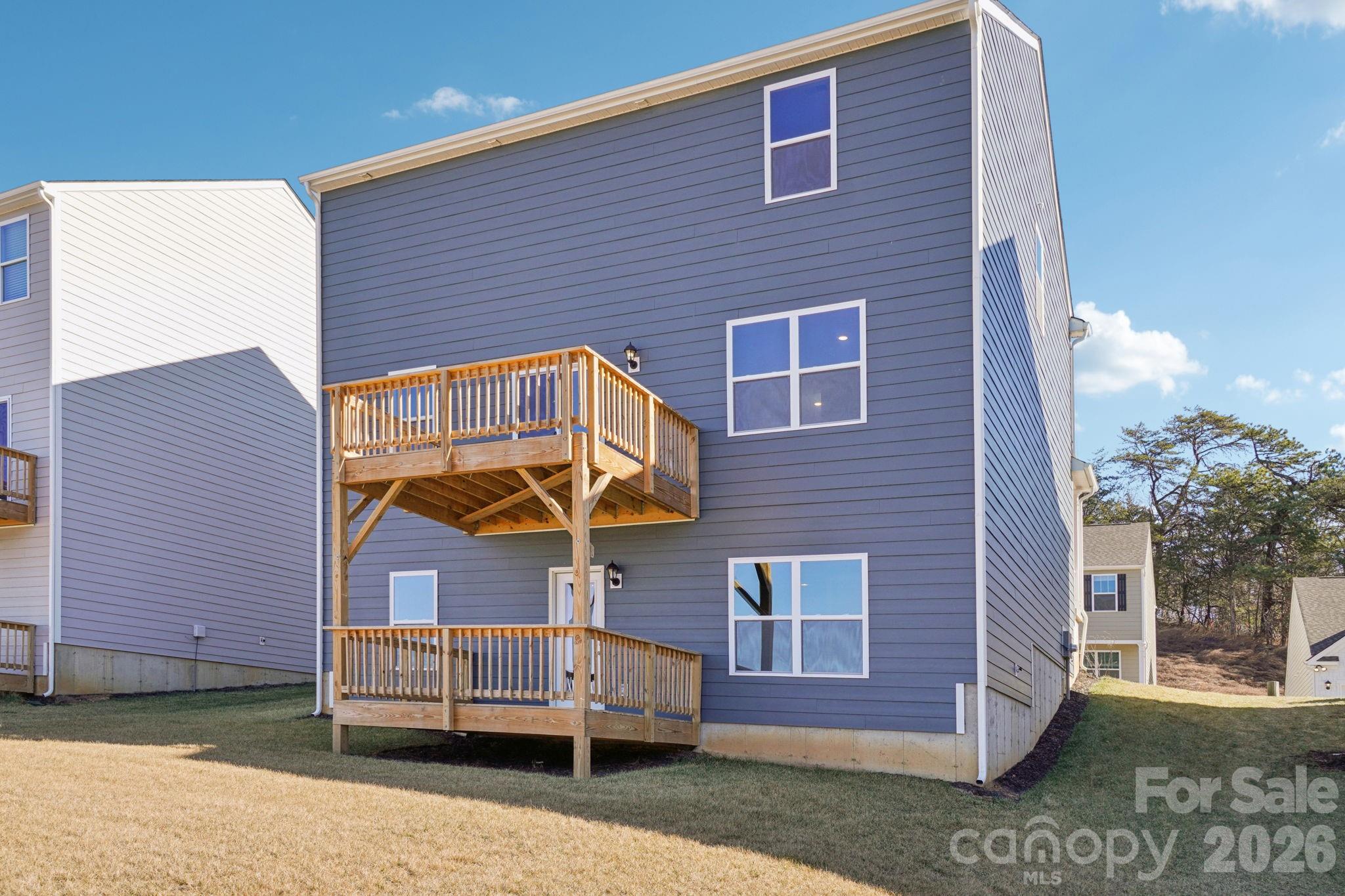 576 Country Oak Drive Asheville NC 28804