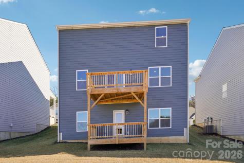 576 Country Oak Drive Asheville NC 28804