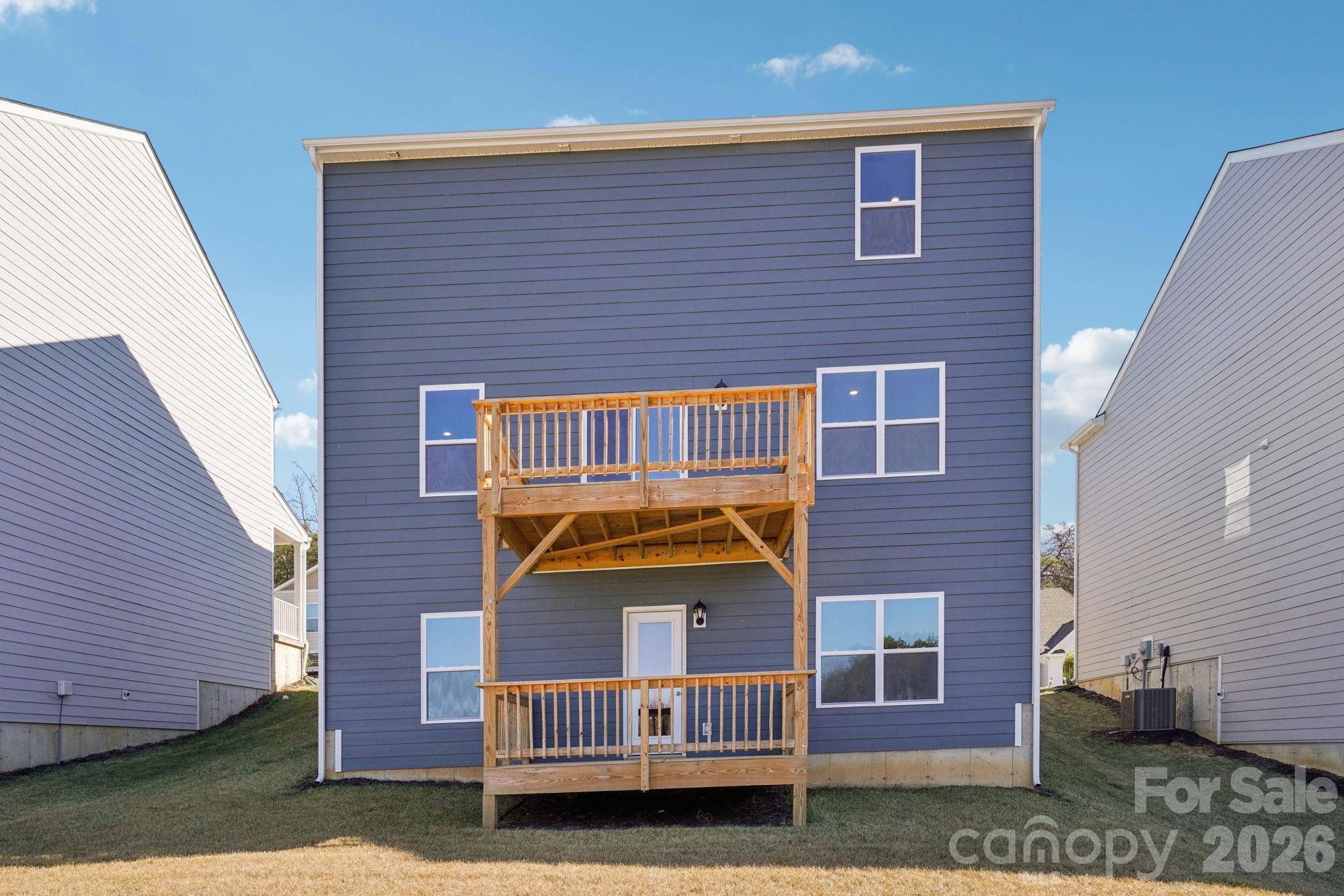 576 Country Oak Drive Asheville NC 28804