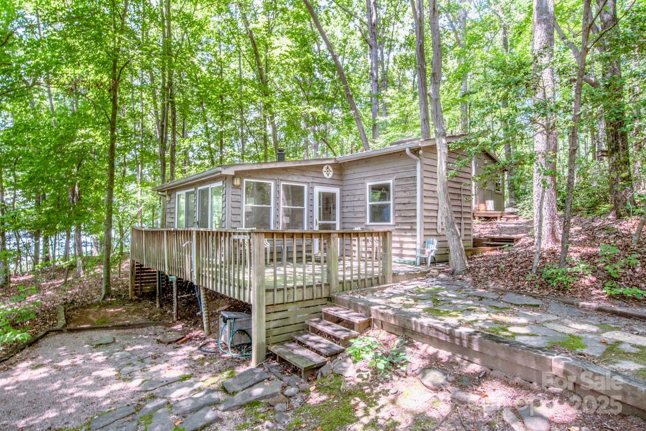 127 Melrose Lane Mooresville NC 28117