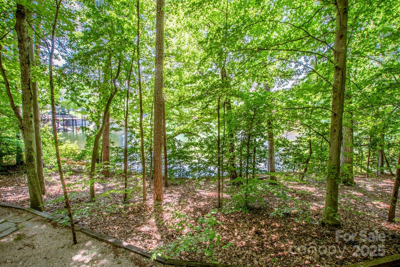 127 Melrose Lane Mooresville NC 28117