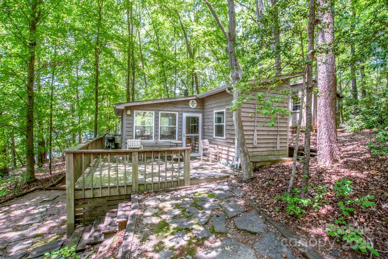 127 Melrose Lane Mooresville NC 28117