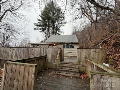 201 Mountain Vista Road Canton NC 28716