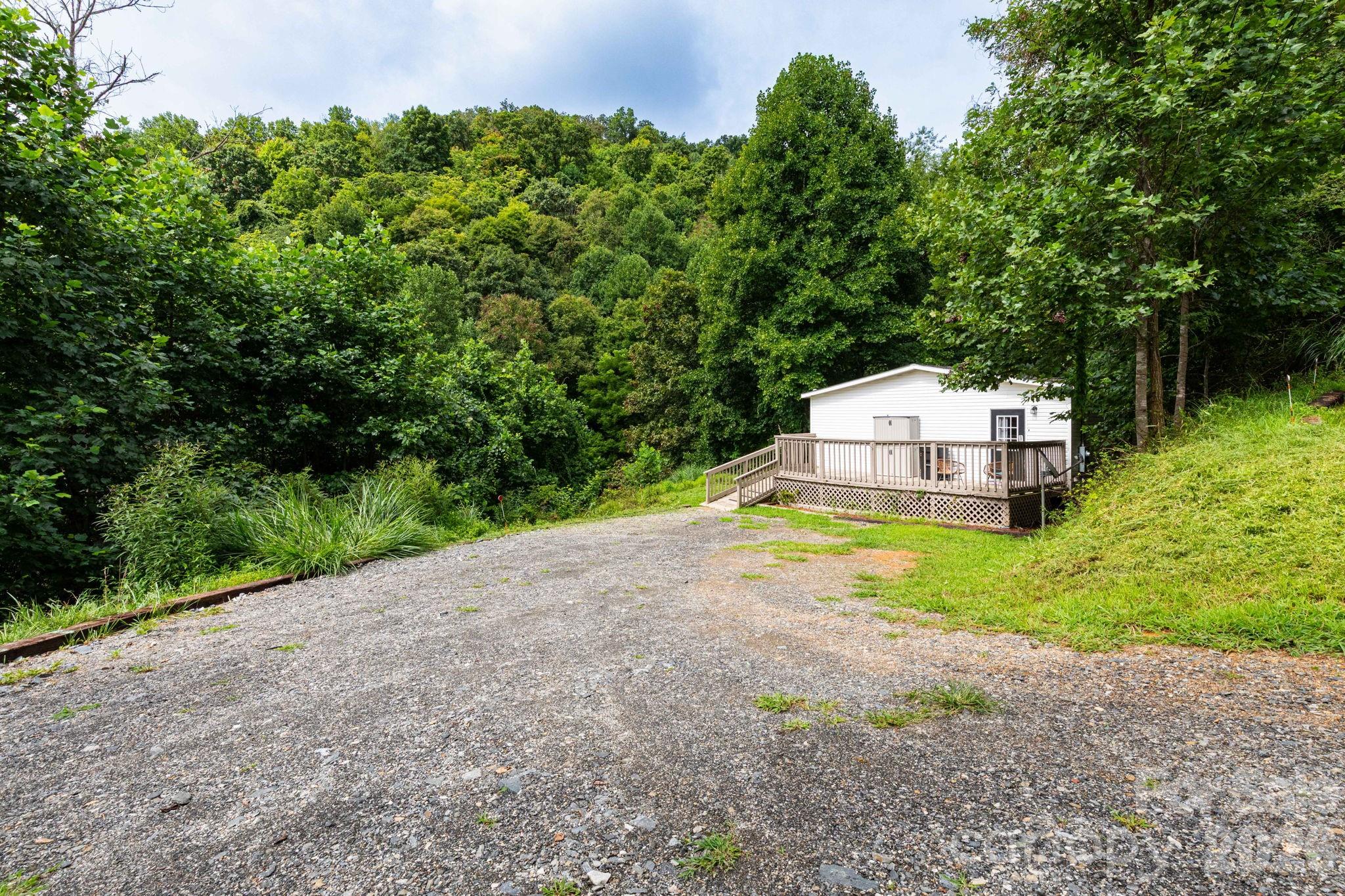 205 Sleepy Hollow Drive Mars Hill NC 28754