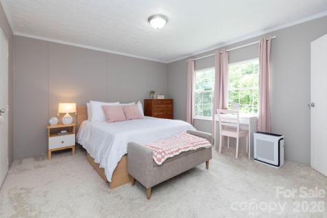205 Sleepy Hollow Drive Mars Hill NC 28754
