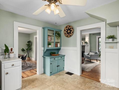 197 Brucemont Circle Asheville NC 28806