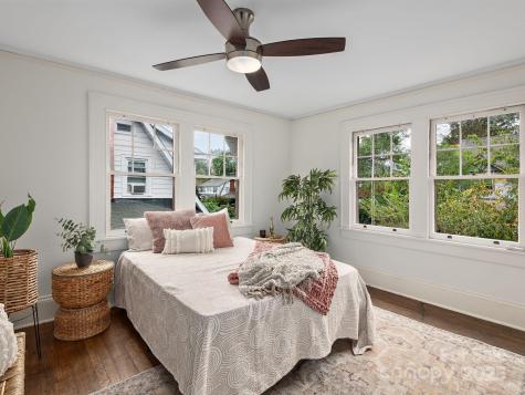 197 Brucemont Circle Asheville NC 28806