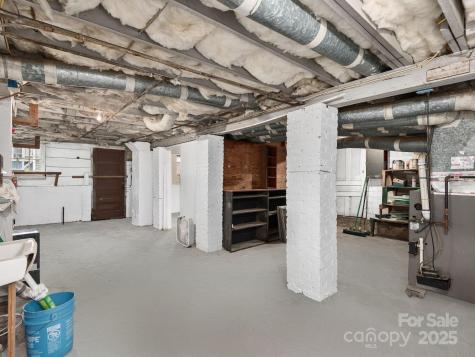 197 Brucemont Circle Asheville NC 28806