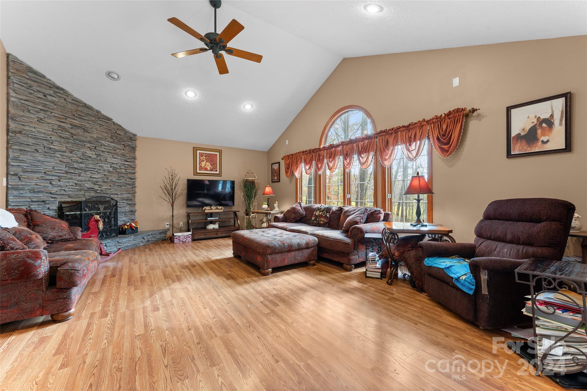 131 Caldonia Drive Candler NC 28715