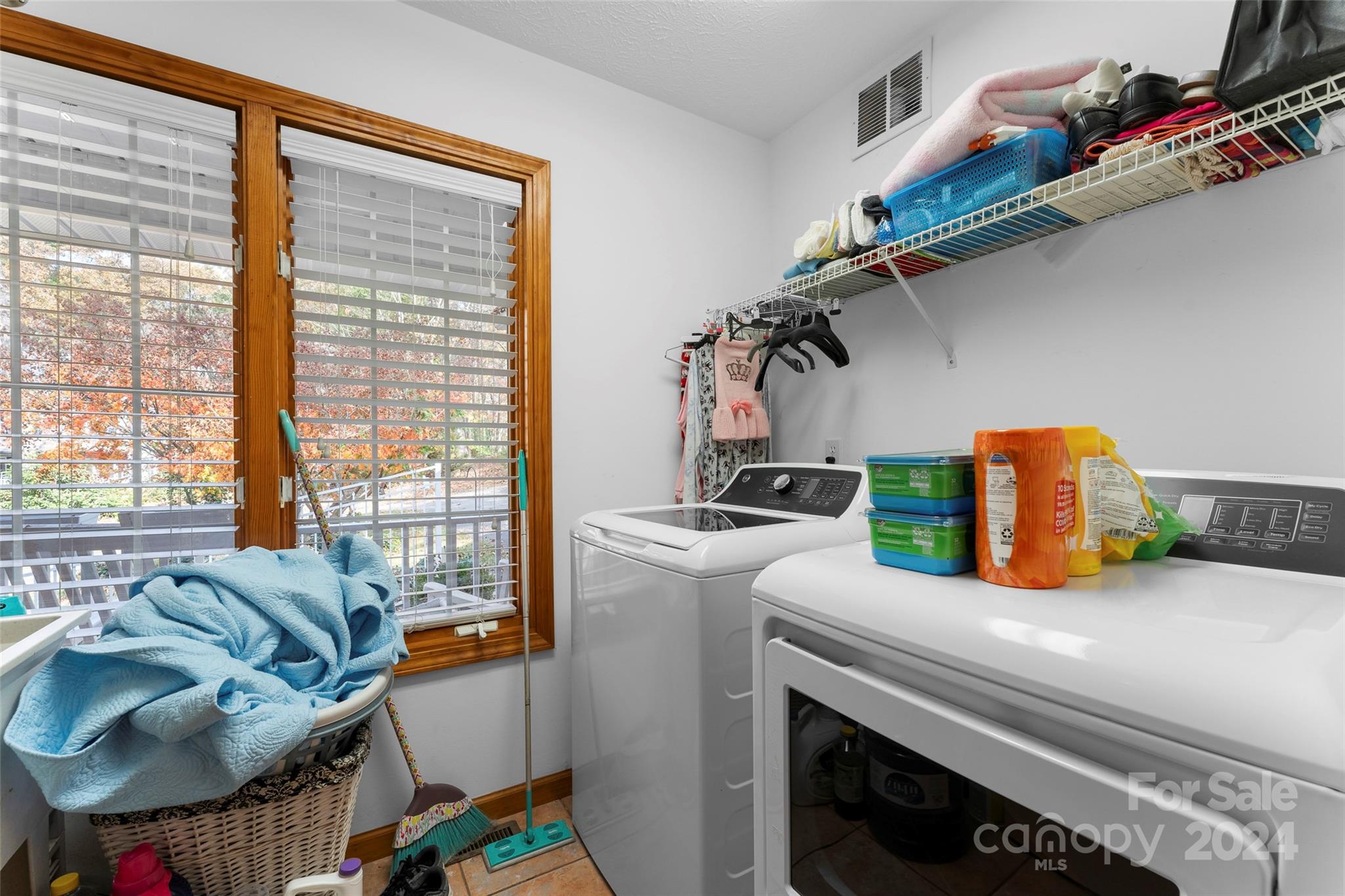131 Caldonia Drive Candler NC 28715