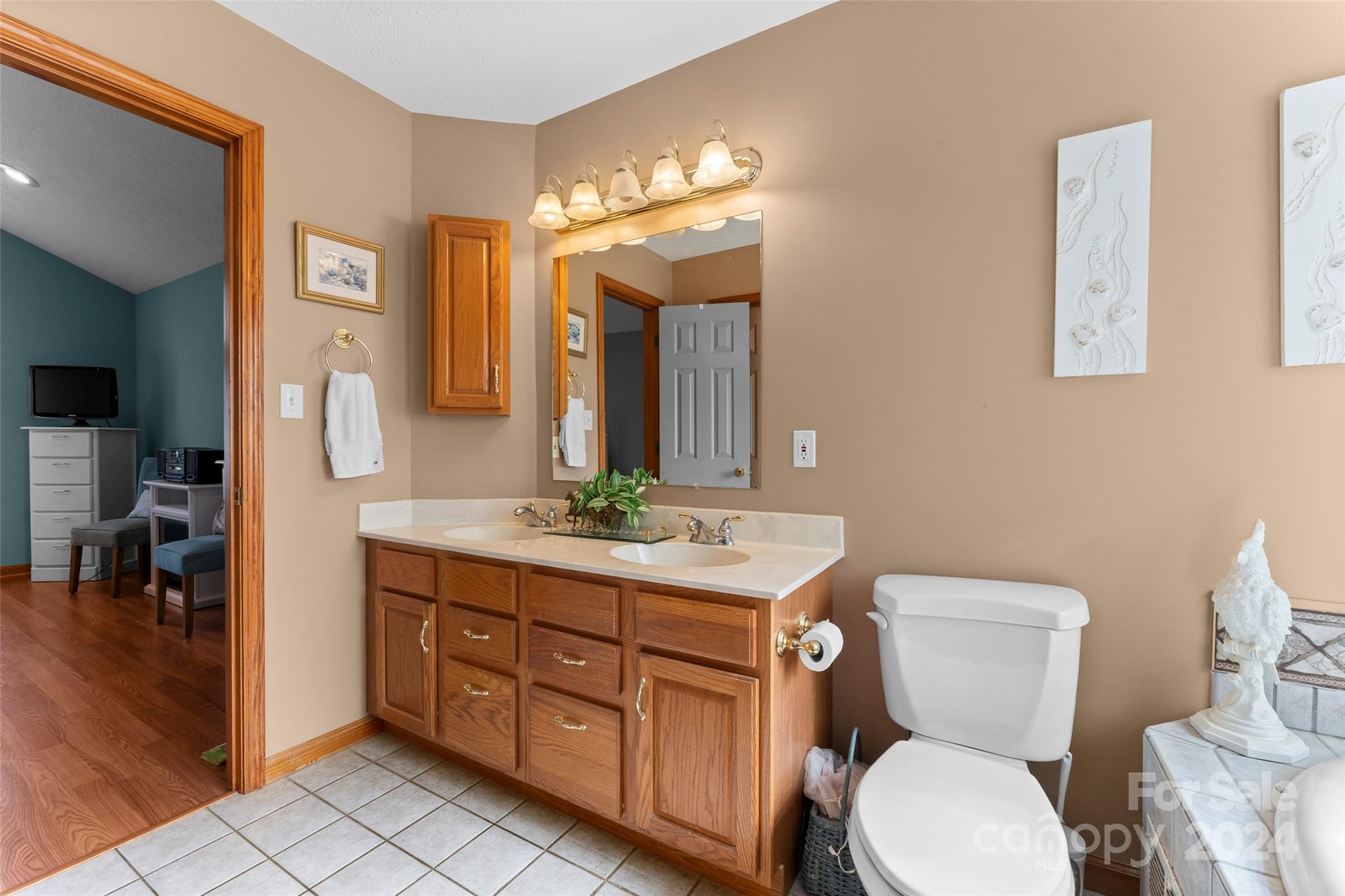 131 Caldonia Drive Candler NC 28715