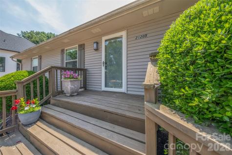 21205 Rio Oro Drive Cornelius NC 28031