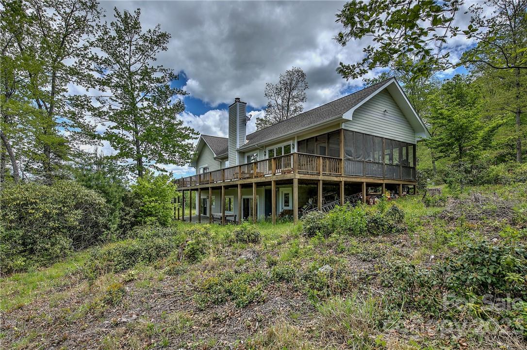2143 Rabbit Hop Road Spruce Pine NC 28777