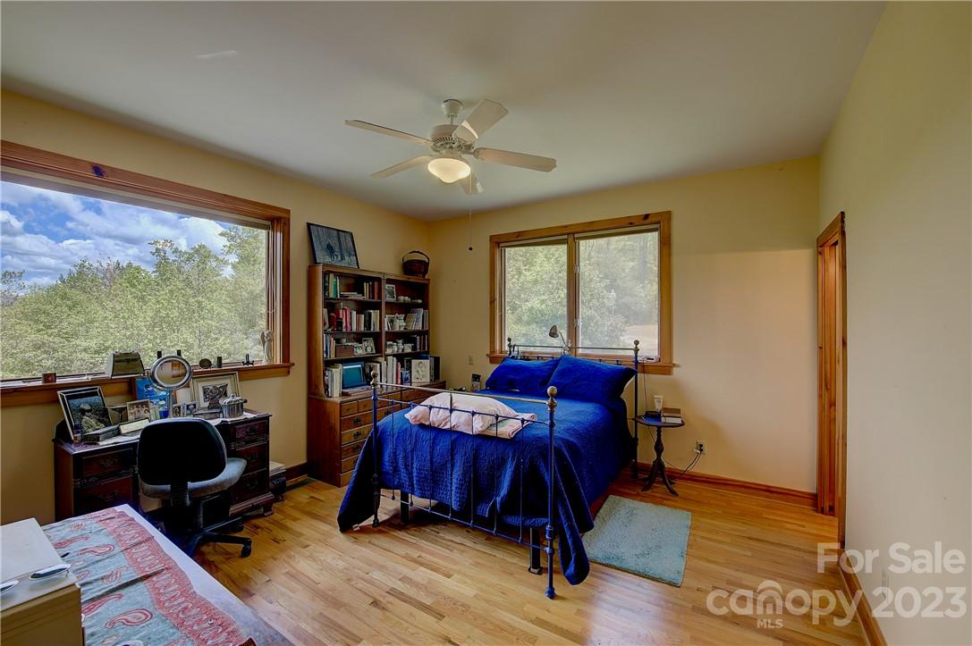 2143 Rabbit Hop Road Spruce Pine NC 28777