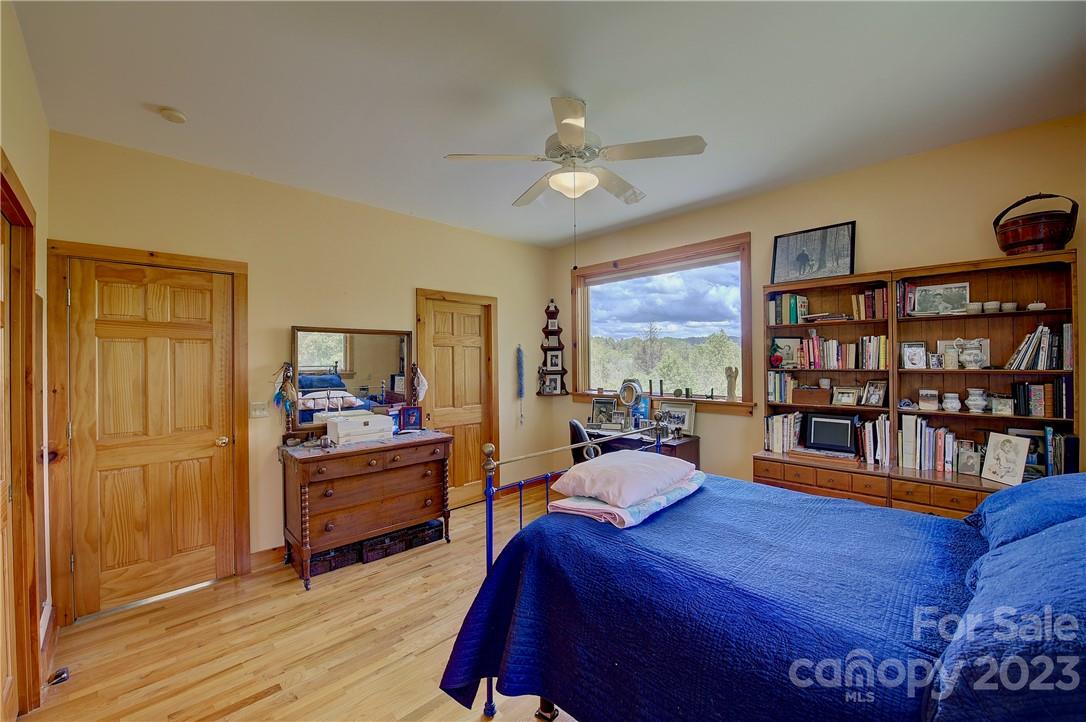 2143 Rabbit Hop Road Spruce Pine NC 28777