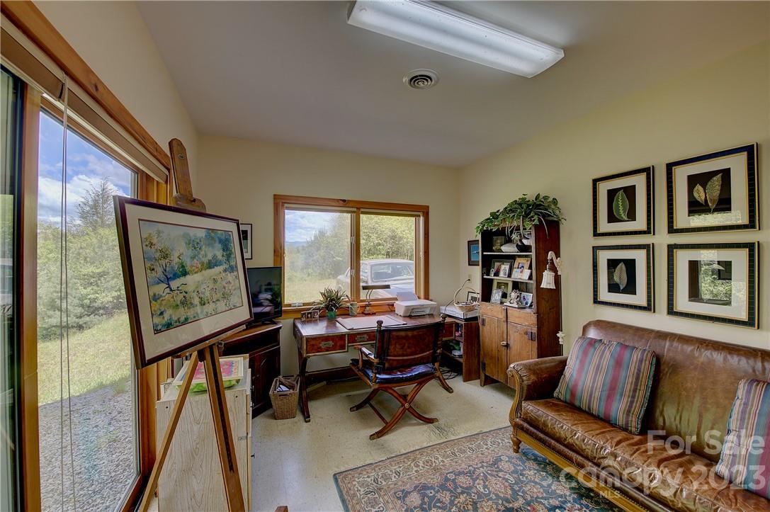 2143 Rabbit Hop Road Spruce Pine NC 28777