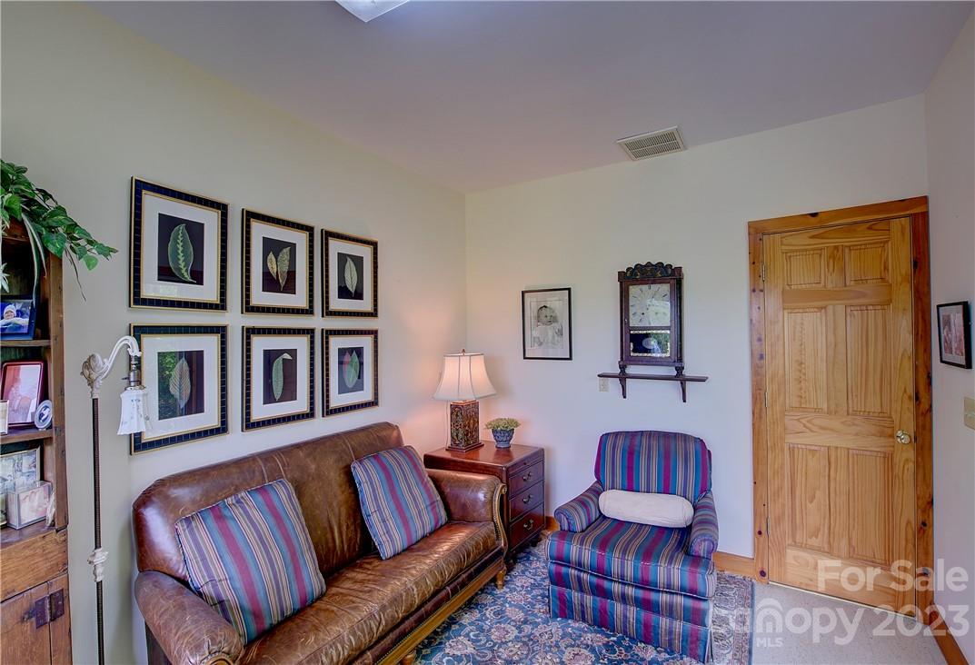 2143 Rabbit Hop Road Spruce Pine NC 28777