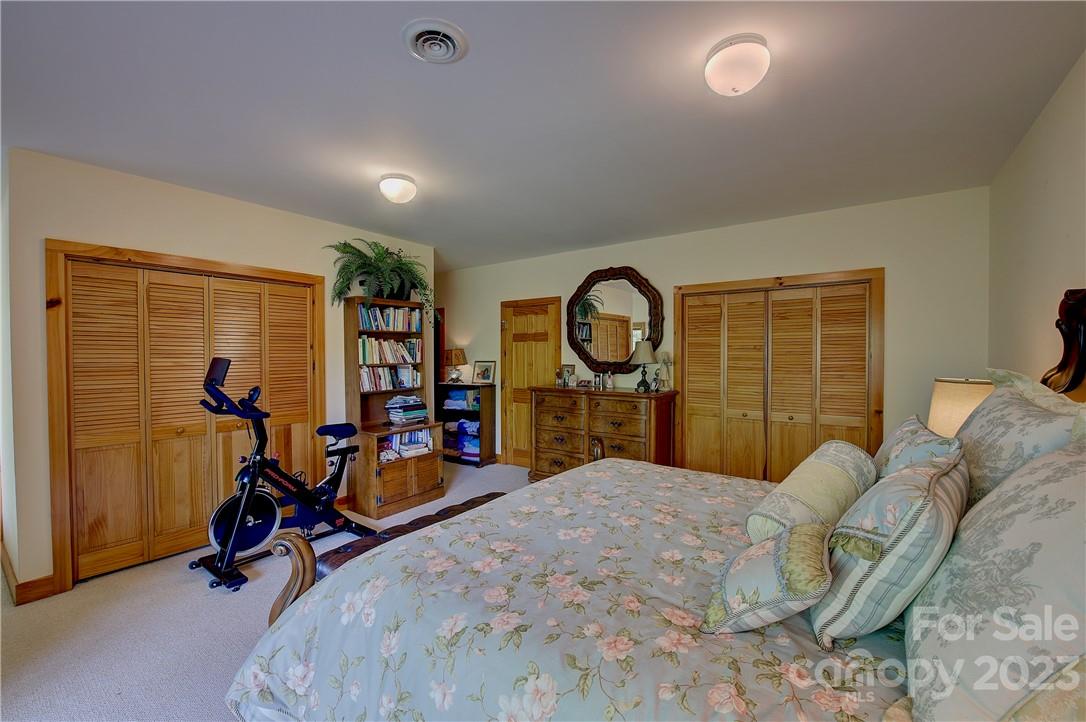 2143 Rabbit Hop Road Spruce Pine NC 28777