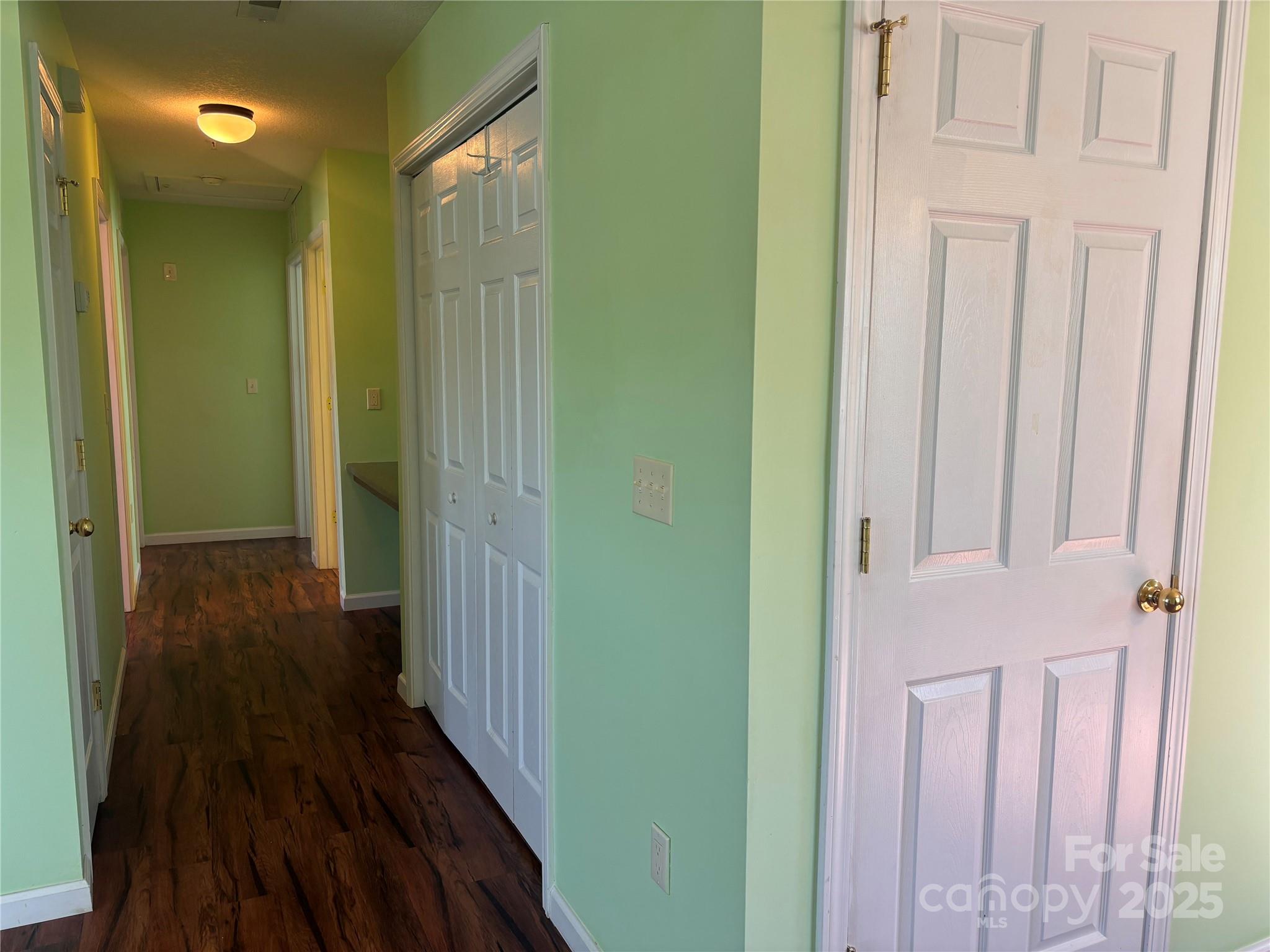 71 Volunteer Way Drive East Flat Rock NC 28726