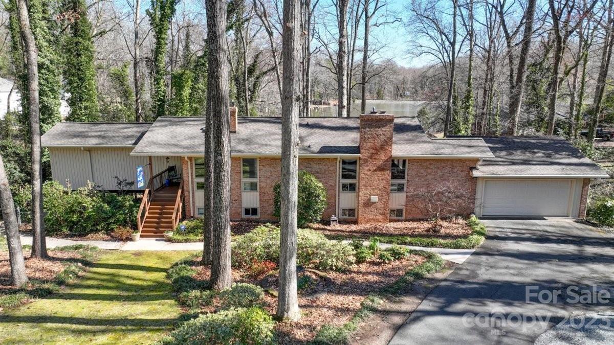 7201 Lakeside Drive Charlotte NC 28215