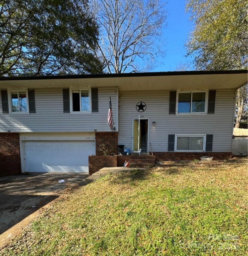 1309 Poplar Circle Newton NC 28658