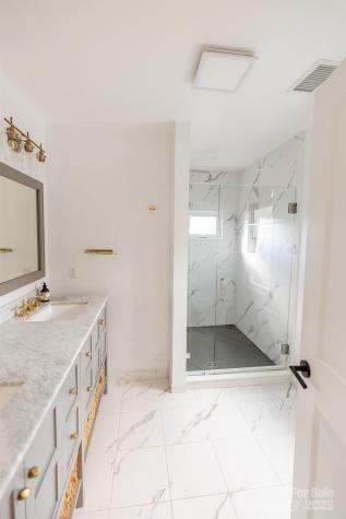 11 Pine Ridge Road Asheville NC 28805