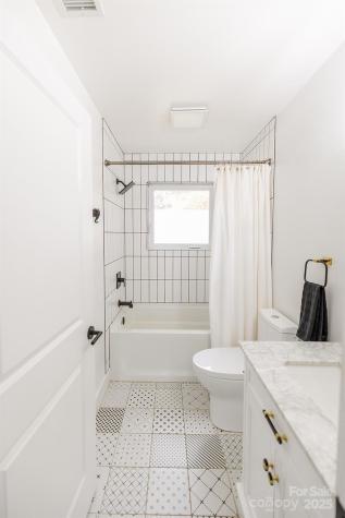 11 Pine Ridge Road Asheville NC 28805