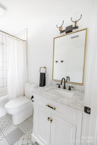 11 Pine Ridge Road Asheville NC 28805