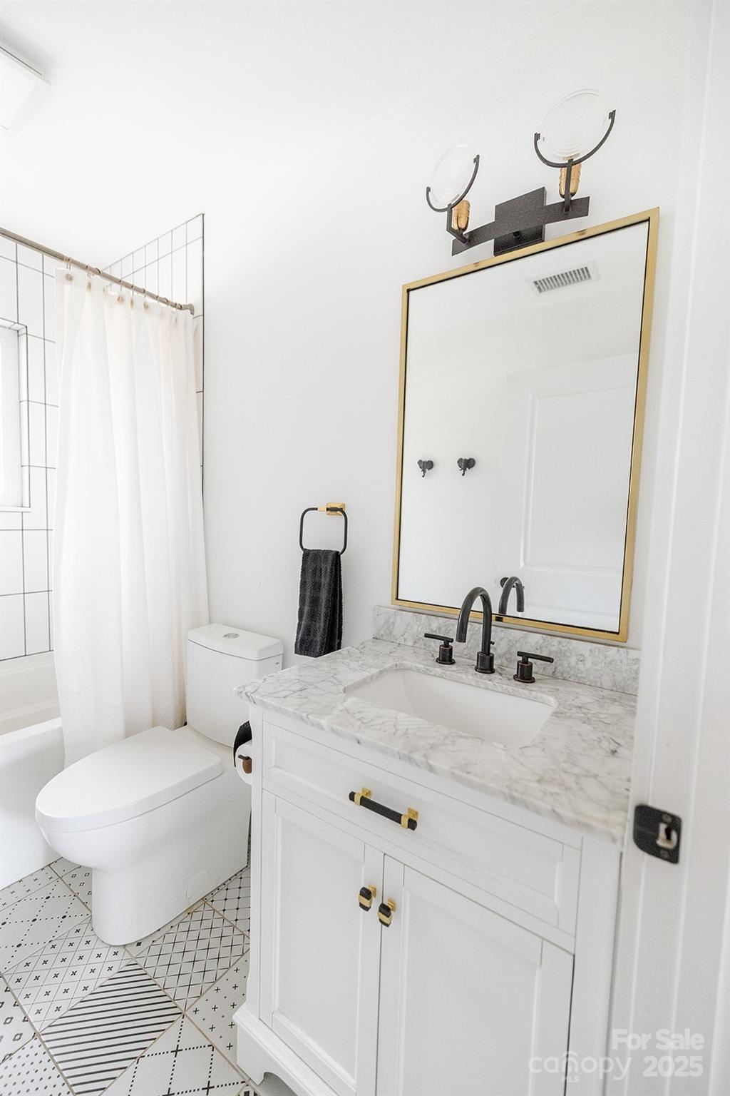 11 Pine Ridge Road Asheville NC 28805