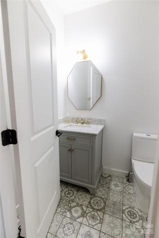 11 Pine Ridge Road Asheville NC 28805