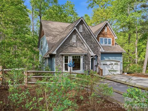 17 Bohemian Lane Asheville NC 28805