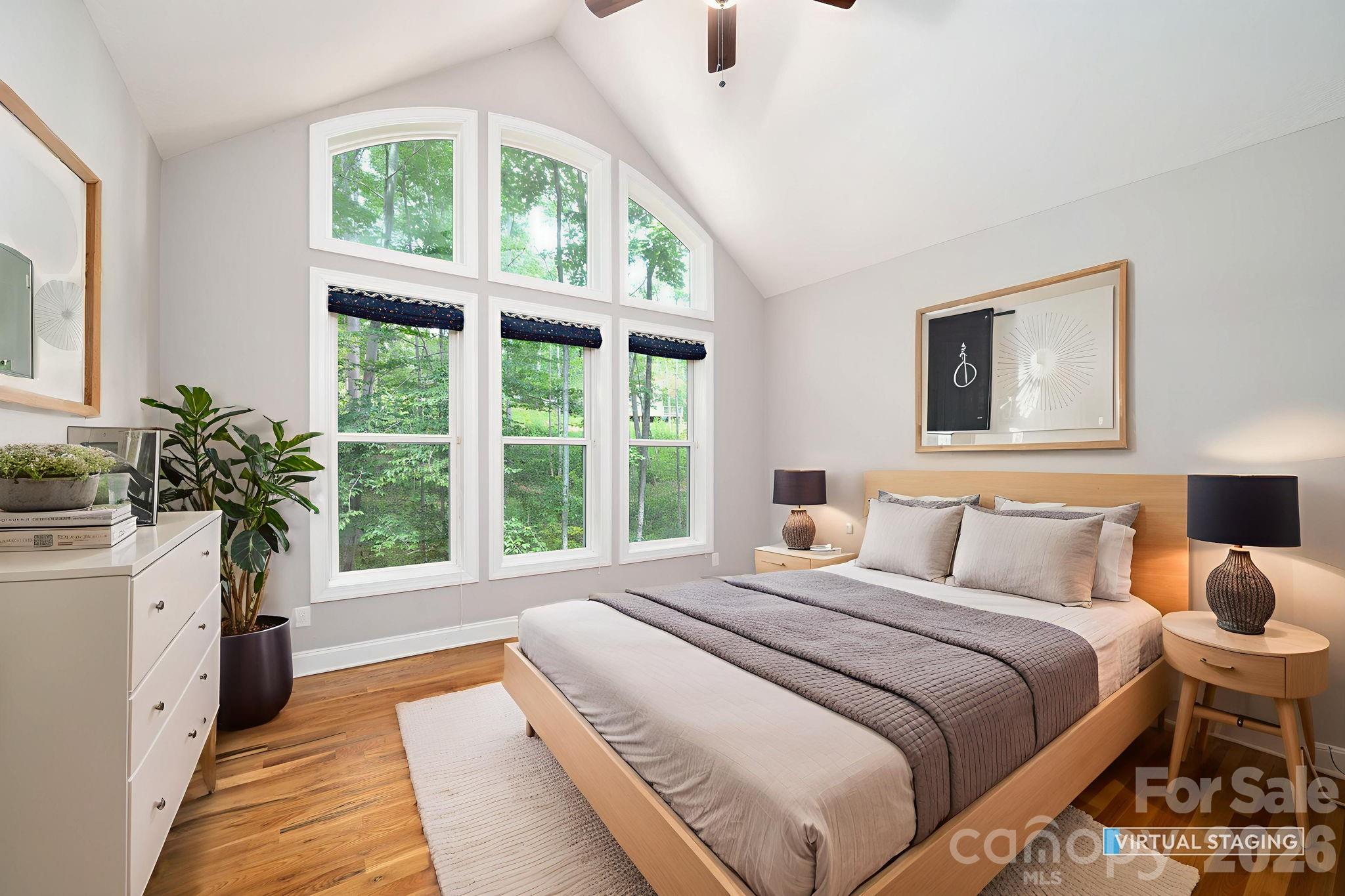 17 Bohemian Lane Asheville NC 28805