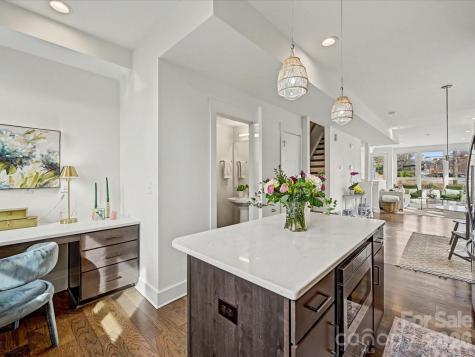 139 S Bruns Avenue Charlotte NC 28208
