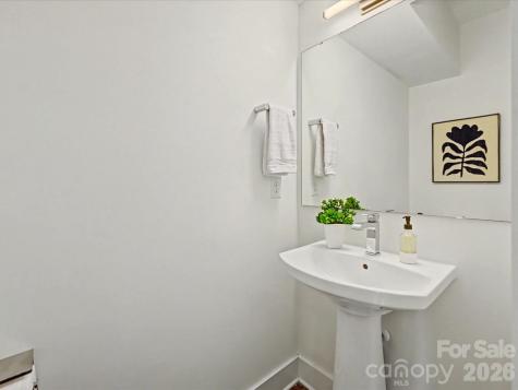 139 S Bruns Avenue Charlotte NC 28208