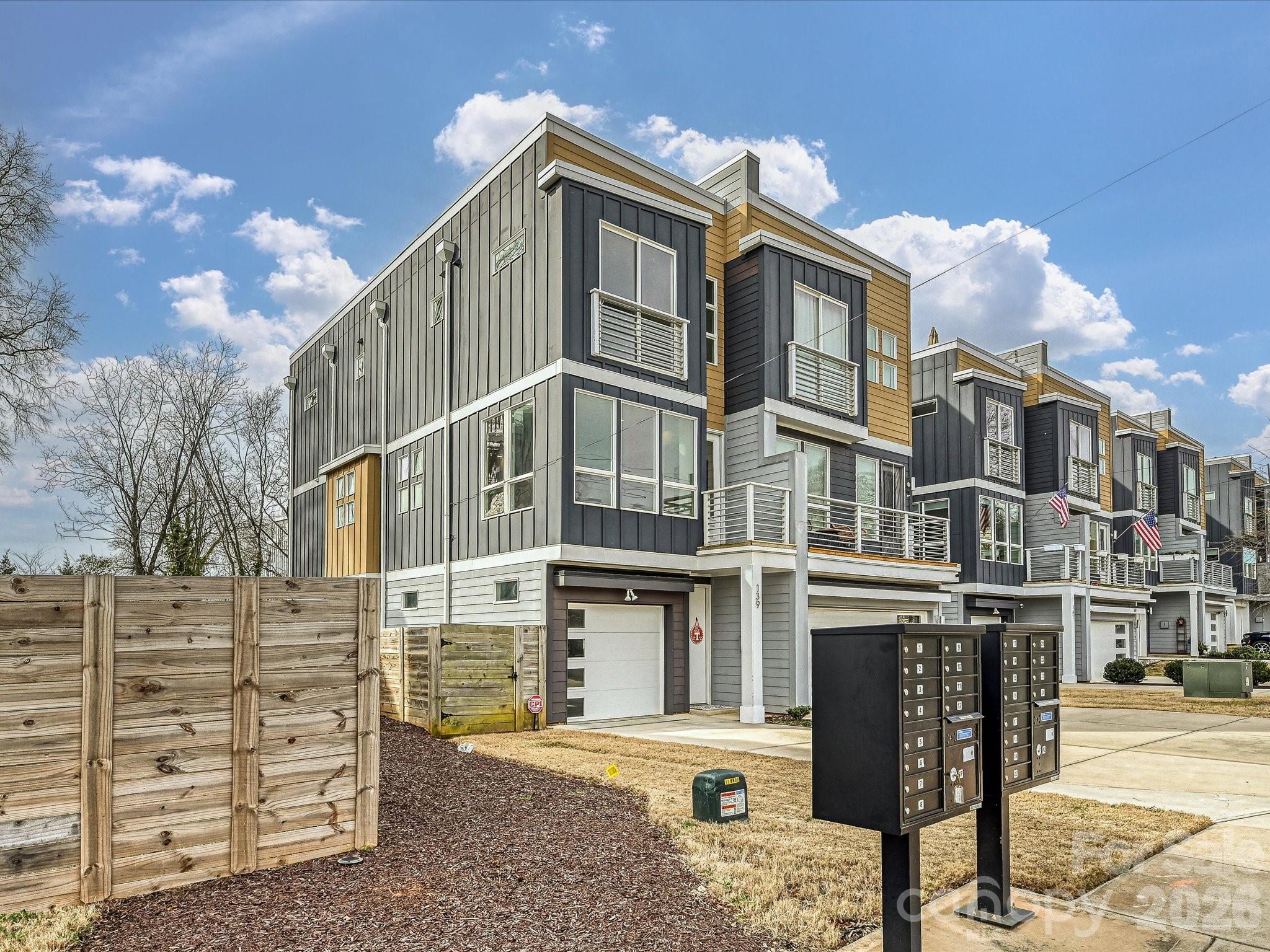 139 S Bruns Avenue Charlotte NC 28208