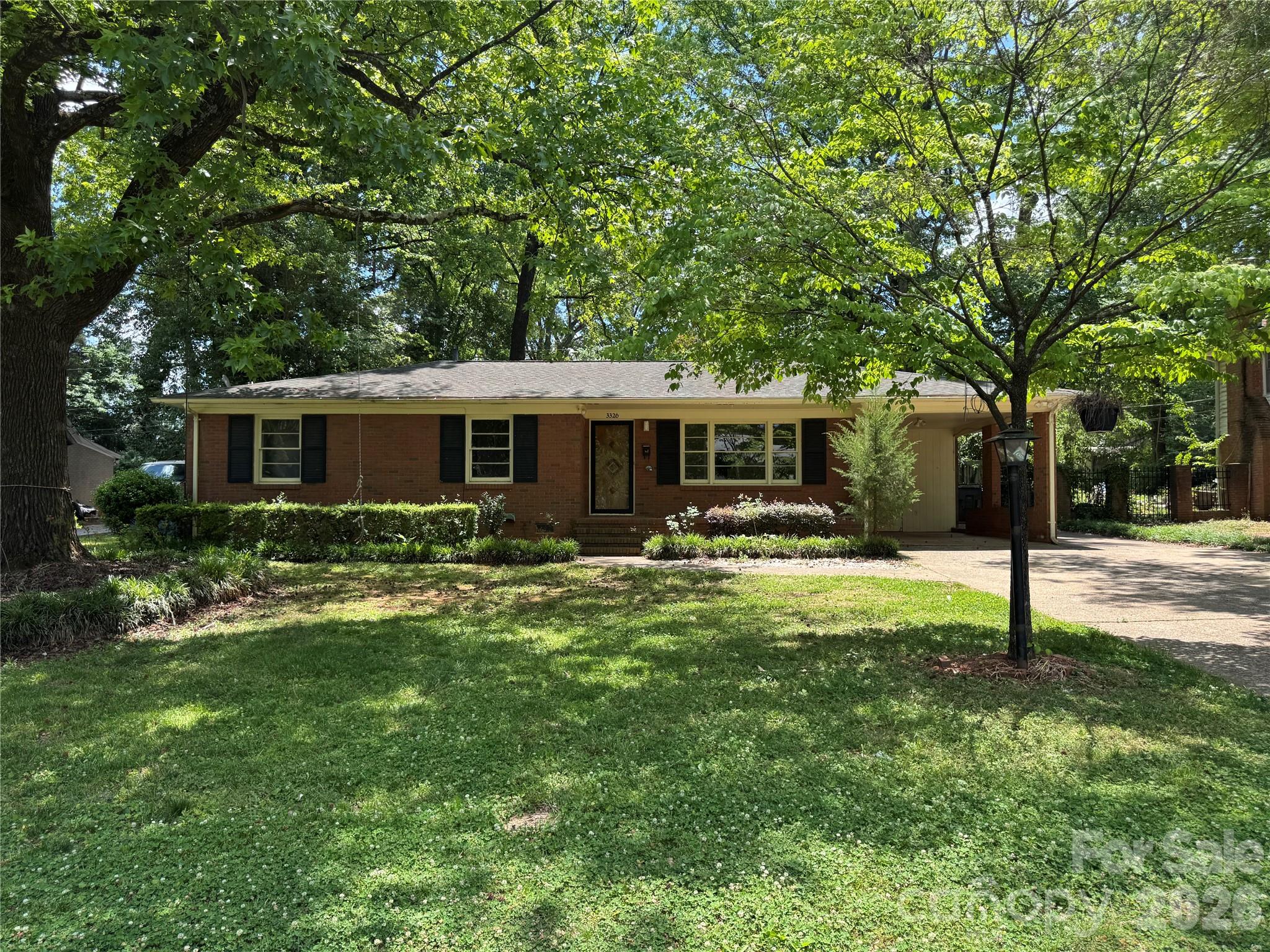 3326 Bonneville Drive Charlotte NC 28205