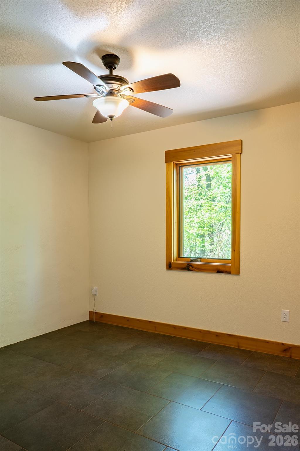 26 Robinson Creek Road Asheville NC 28803