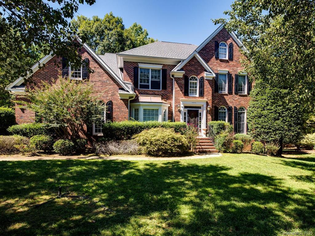 10310 Hollybrook Drive Charlotte NC 28277