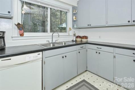261 Forest Hill Drive Asheville NC 28803