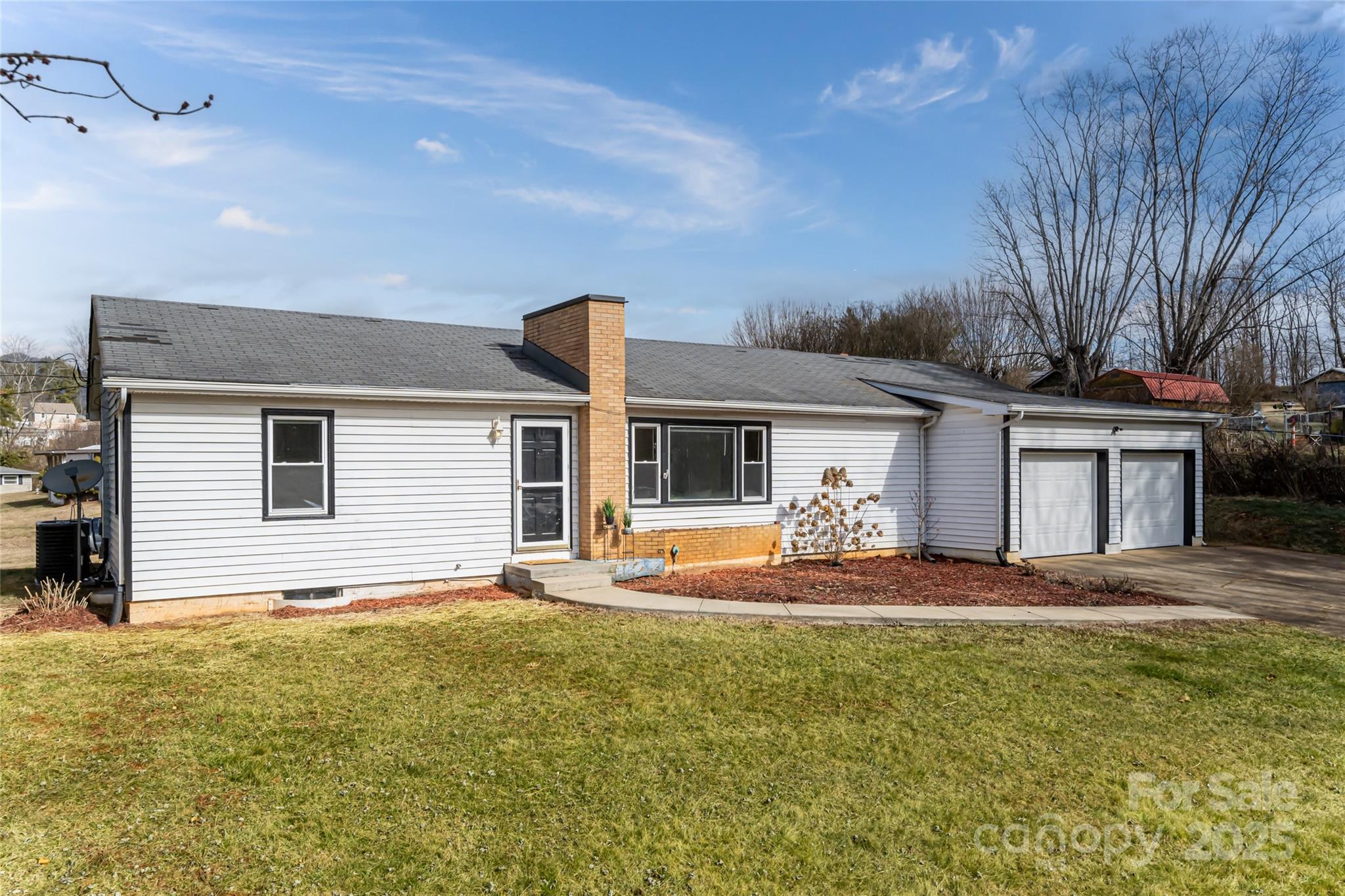 6373 Old Clyde Road Canton NC 28716