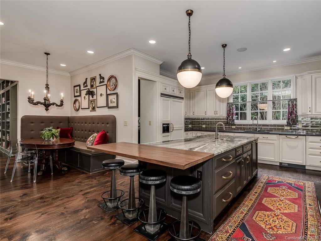 1120 Queens Road W Charlotte NC 28207