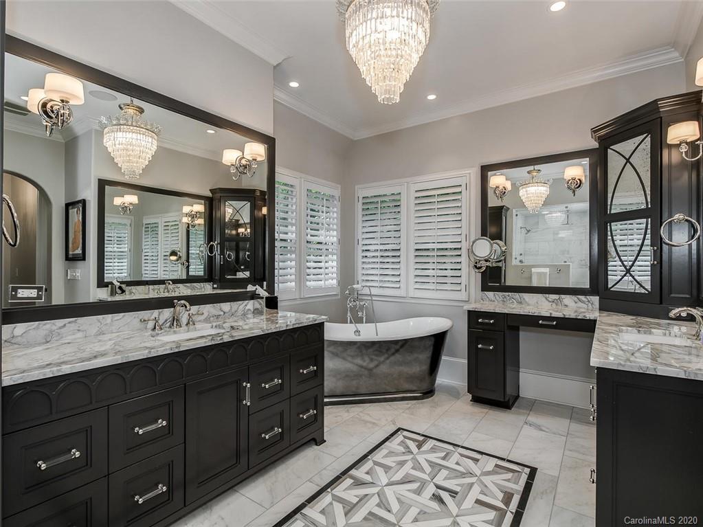1120 Queens Road W Charlotte NC 28207