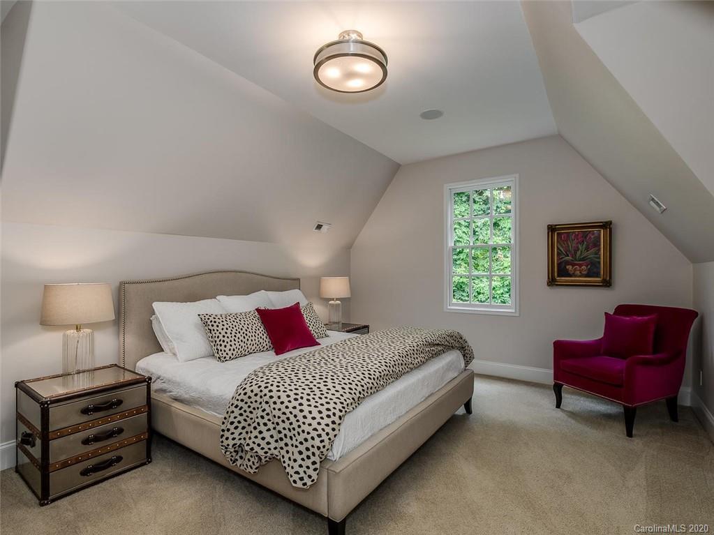 1120 Queens Road W Charlotte NC 28207