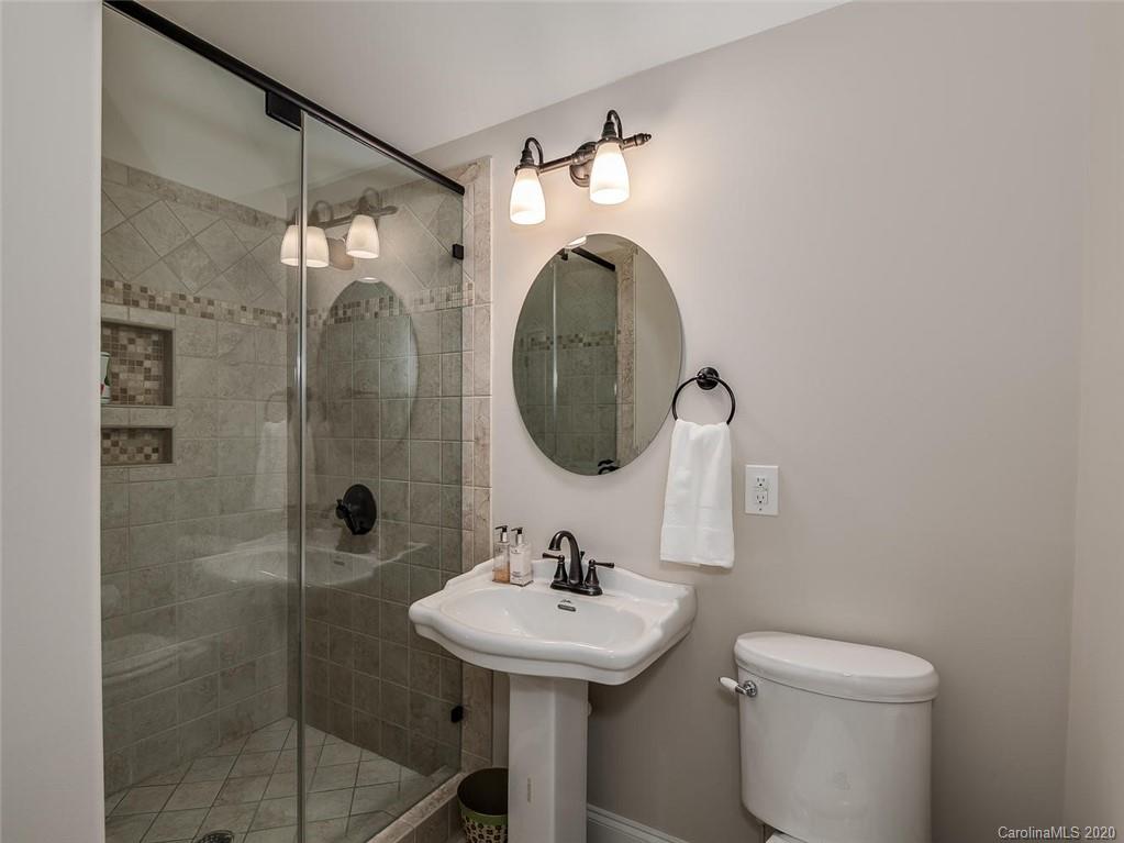 1120 Queens Road W Charlotte NC 28207