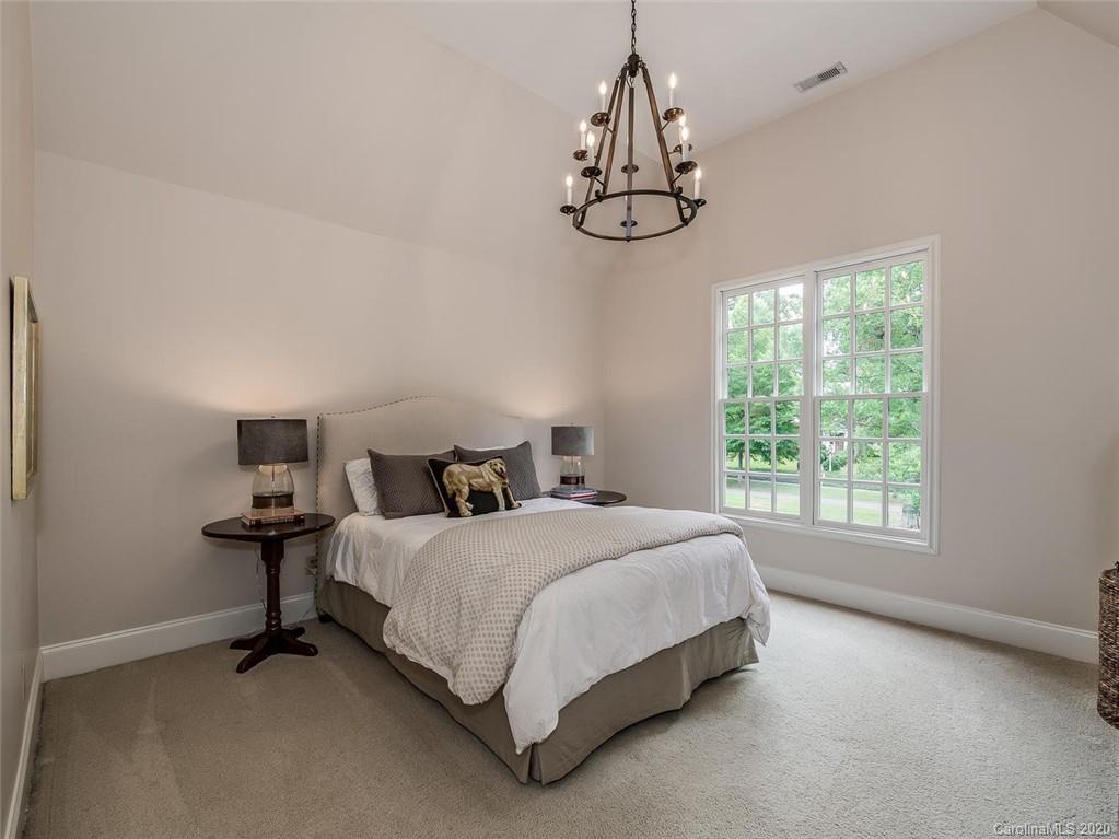 1120 Queens Road W Charlotte NC 28207