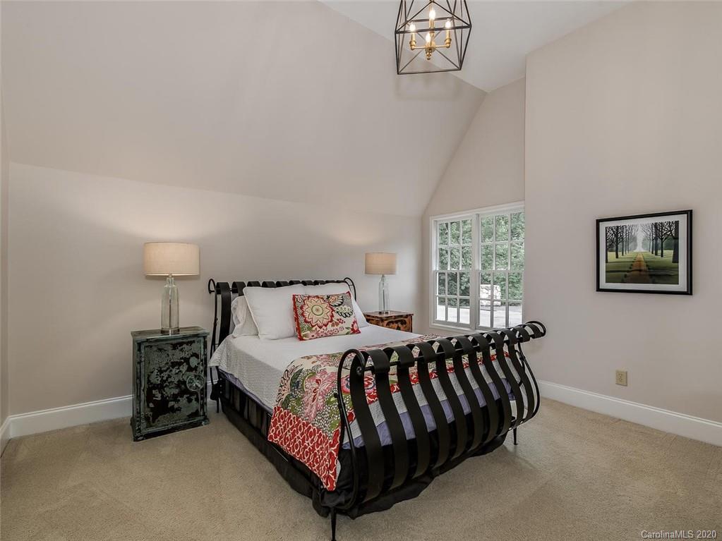 1120 Queens Road W Charlotte NC 28207
