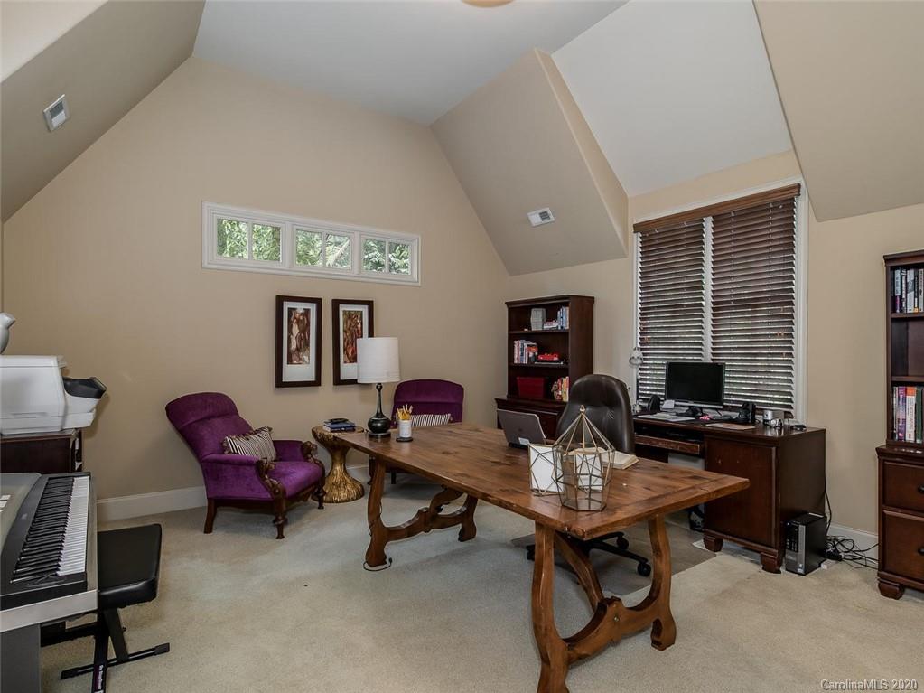 1120 Queens Road W Charlotte NC 28207