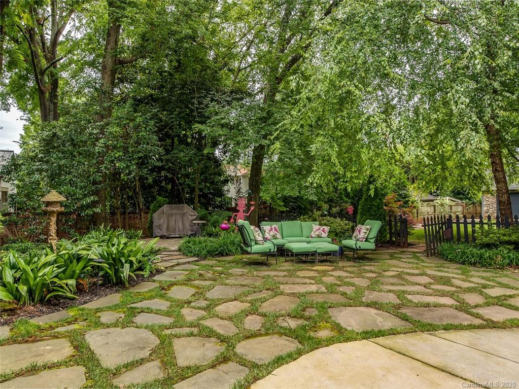 1120 Queens Road W Charlotte NC 28207