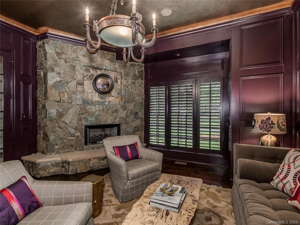 1120 Queens Road W Charlotte NC 28207